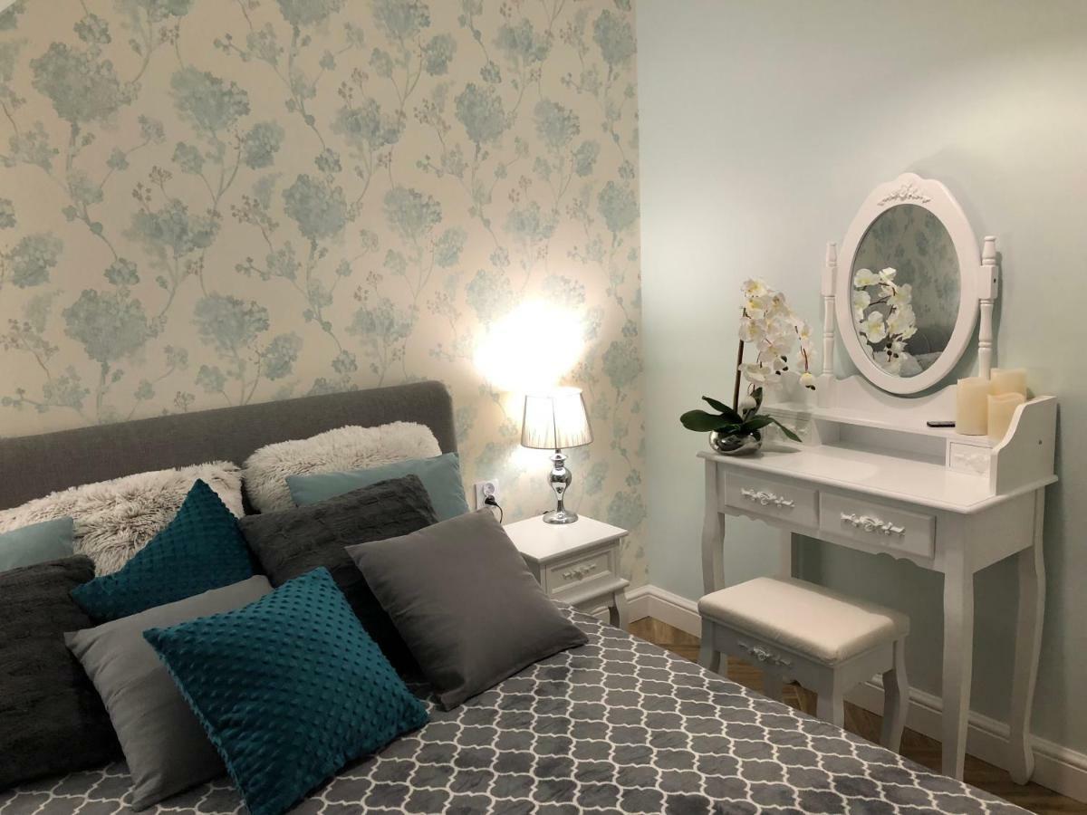 Family & Business Elegant Ul Warszawska - 2 Bedroom, Balcony, Parking Kielce